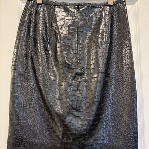 J. Crew Womens Pencil skirt in Croc-embossed Faux Leather Black - Picture 9 of 14